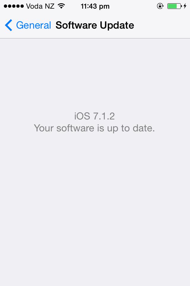CoBezy's tweet photo. Help me update to iOS 8? My iTunes is updated but my phone &amp;iTunes can't detect the update@APPLEOFFIClAL #Help #Apple http://t.co/1hrD4oJ6os