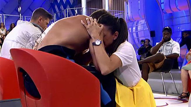 myh_tv's tweet photo. .@Asolerlopez, destrozado #TronoChicas http://t.co/8xlbMe7SAx