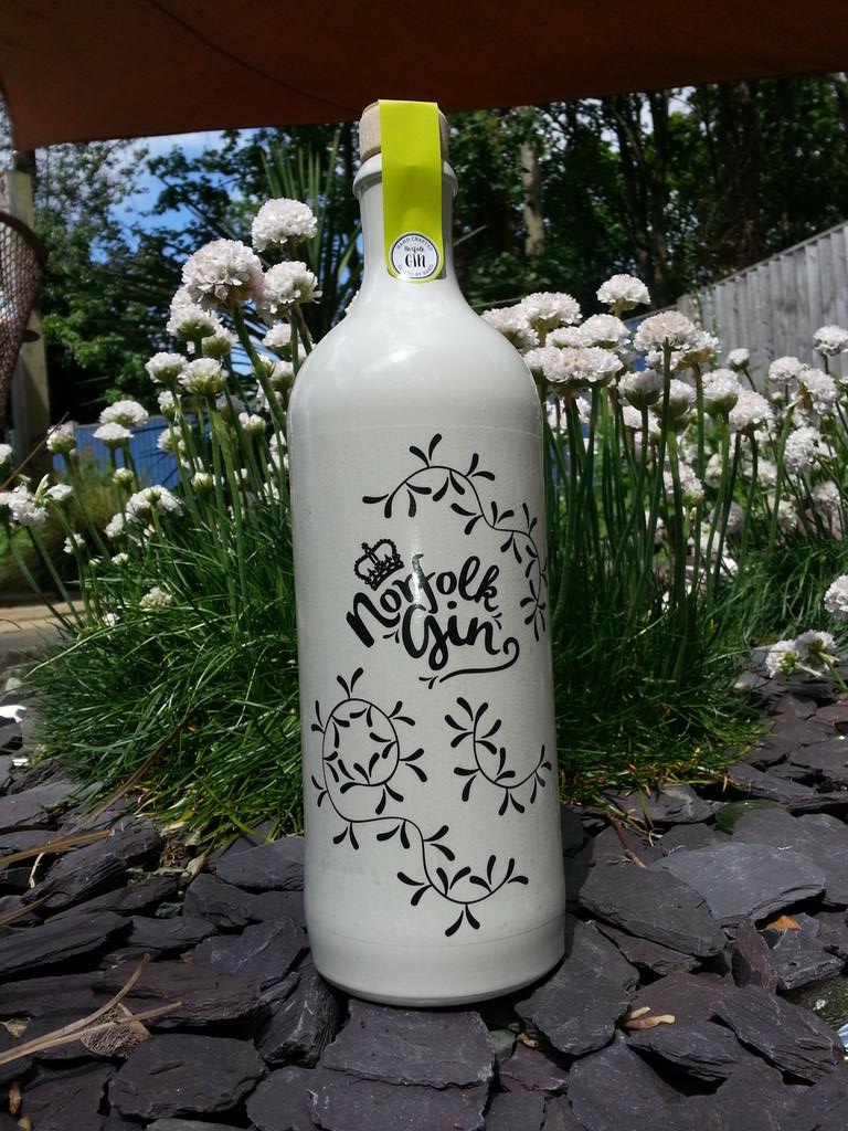 norfokgin's tweet photo. Batch 1 #norfolkgin sitting in sunshine http://t.co/U1xBBuoI3u