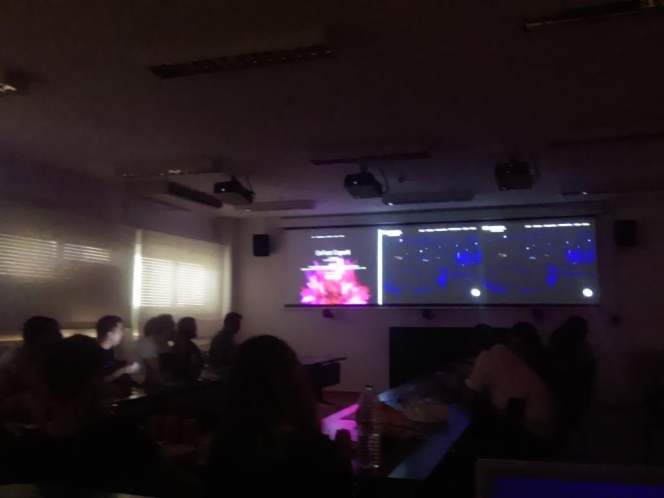 gdgcaceres's tweet photo. Y da comienzo el #ioextended15 en Cáceres a ver con que nos sorprenden este año http://t.co/bI7loIk0fg