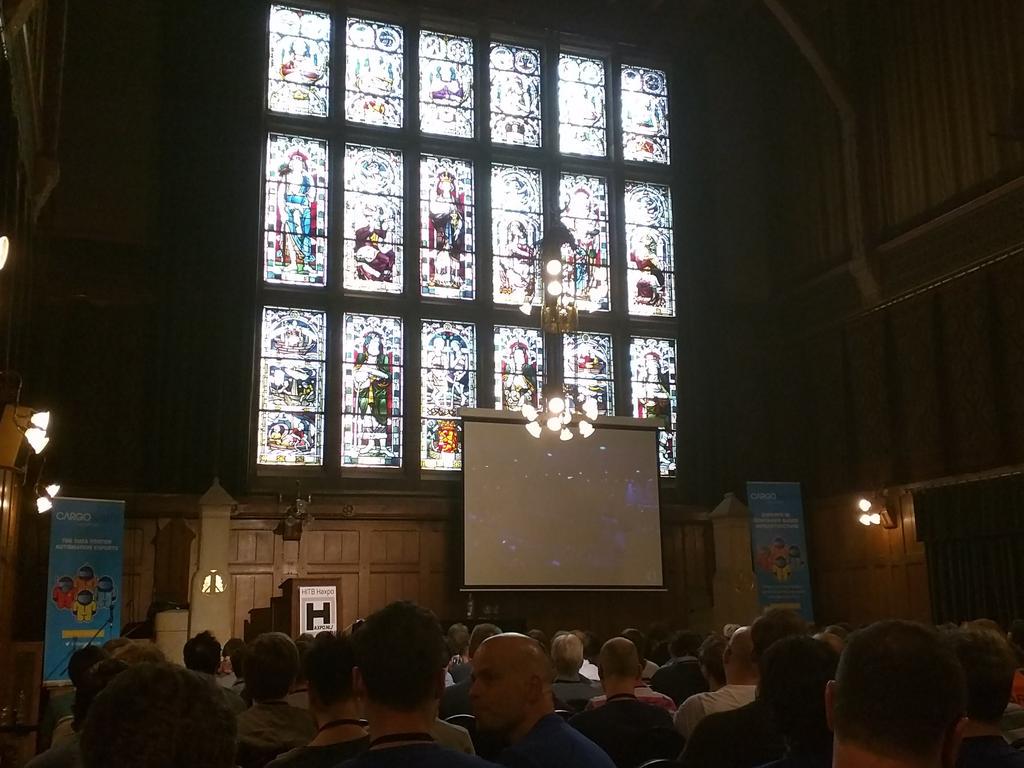 Appmakelaar's tweet photo. Google I/O gaat beginnen, grote opkomst in Beurs van Berlage http://t.co/l2u8AIkX7l