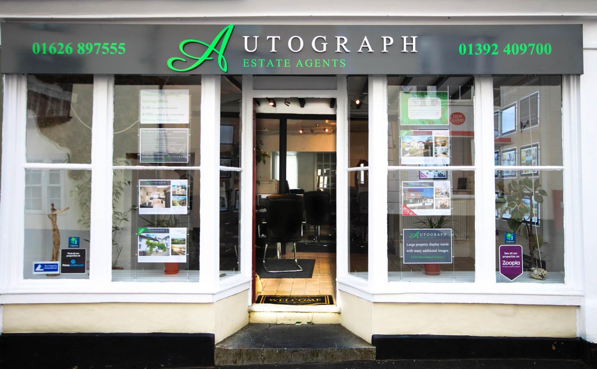 AutographEstAgn's tweet photo. New branch signage now complete! What do you think?! http://t.co/qsHjaiCbBN