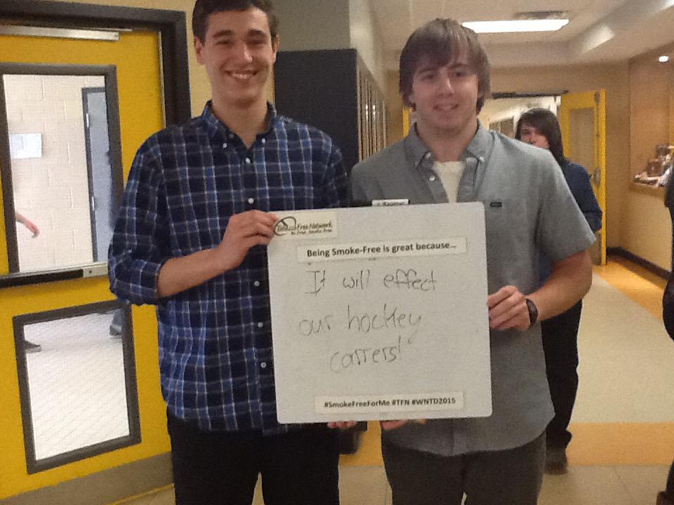 TFN_NL's tweet photo. Playing hockey is a great reason for these @cbrh students. #SmokeFreeForMe #WNTD2015 #TFN http://t.co/8gmKO2KW9Y