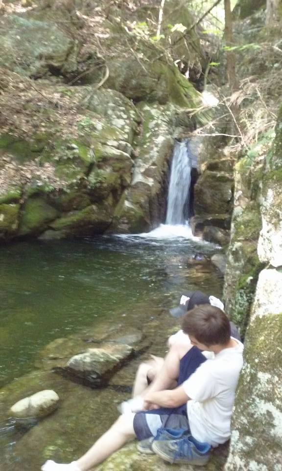 cupcakebaker098's tweet photo. @PTPA #PTPASpringFling This is my fave #spring photo so far, took family to a waterfall in the woods http://t.co/mLQx9TnHJe