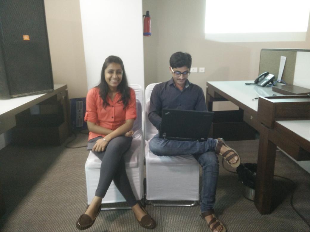 mehtadhaval07's tweet image. Quizmasters are ready...Enroll for the tech trivia quiz and get a chance to win Moto E... #io15ahmedabad #javameetup