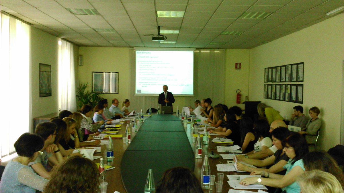 "Documenti di trasporto, cessioni UE ed extra UE. Come fare?"
In corso un incontro con le imprese in API Torino.