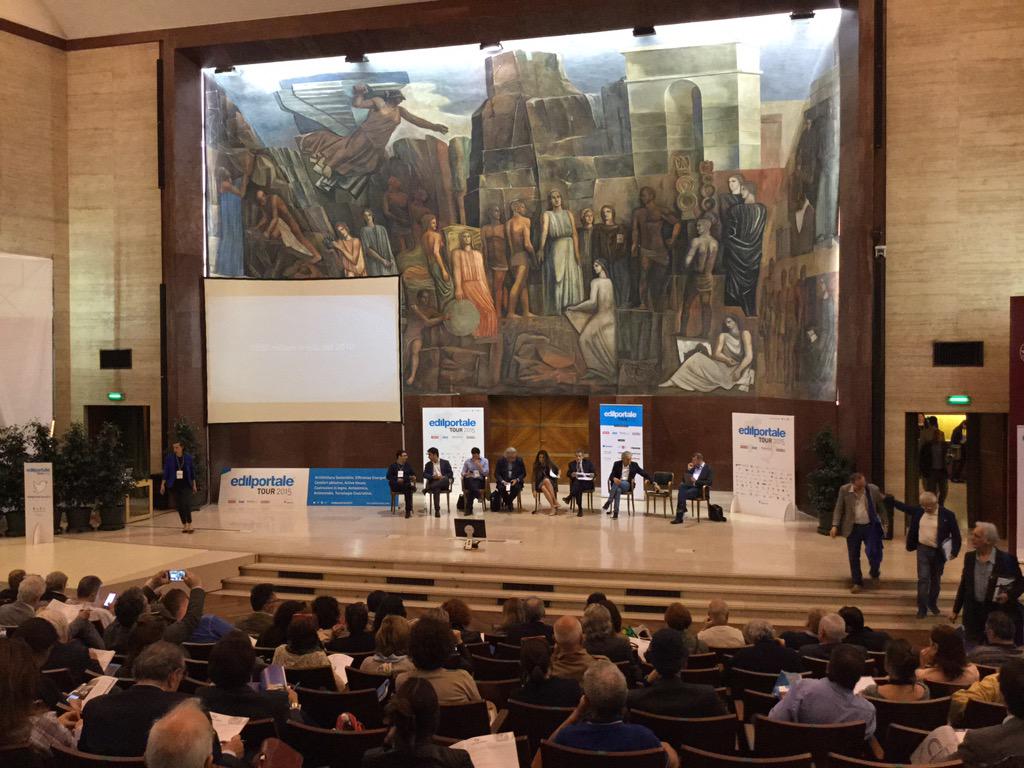 davidemichetti's tweet photo. #EdilportaleTour2015 #Roma#ultimatappaincorso @VELUXItalia @Sicilferro @knaufitalia @HELLAItalia @IsopanSpa @BTicino http://t.co/phdoy3JtcU