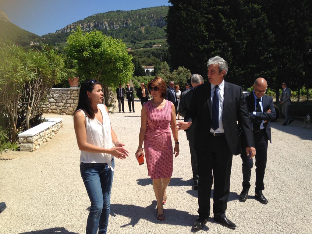 departement13's tweet photo. Soutien à la filière viticole au domaine Clos Sainte Magdeleine #AOCCassis #Viticulture #Biodynamie. http://t.co/PU6A2be7Ga