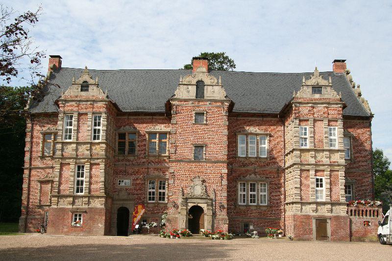 Am Wochenende sind Gartentage im Schloss Erbhof Thedinghausen. bit.ly/1QcFbJ2 #mittelweser #meinniedersachsen