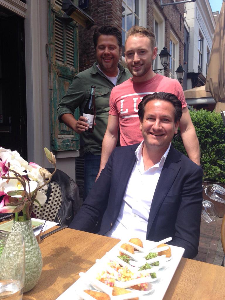 Dank <a href="/DannySnijders2/">Danny Snijders</a> <a href="/barthuijs/">Ba®t Huijs</a> van Snijders Advocaten voor de overheerlijke lunch bij Lux! #kampioenenlunch