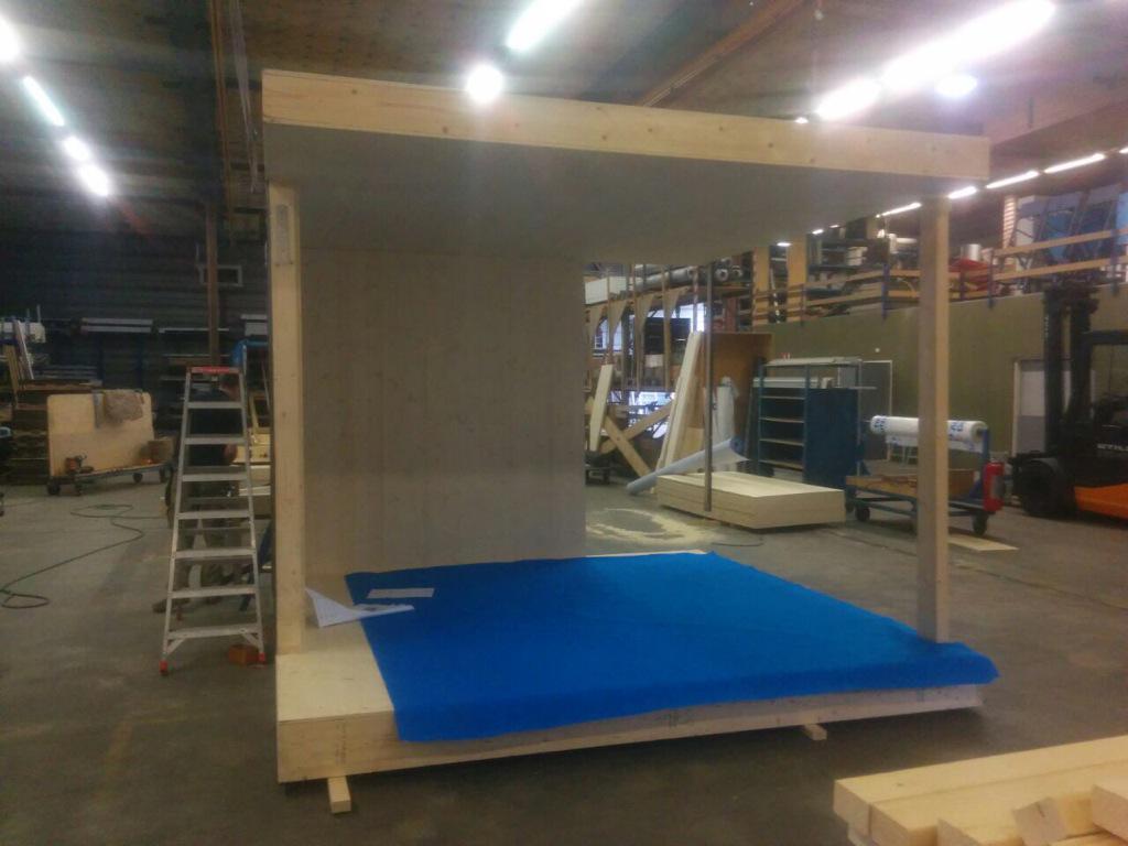 De eerste vloerdelen en stabiliteitswanden krijgen gestalte!  #landschaplodge