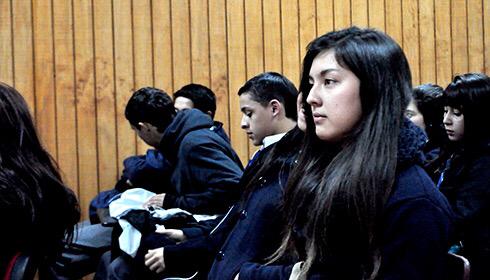 uchile's tweet photo. La U. de Chile fue escogida por estudiantes secundarios como la mejor universidad del país http://t.co/B7ENbnVxdx http://t.co/ZRDWdsLzeO