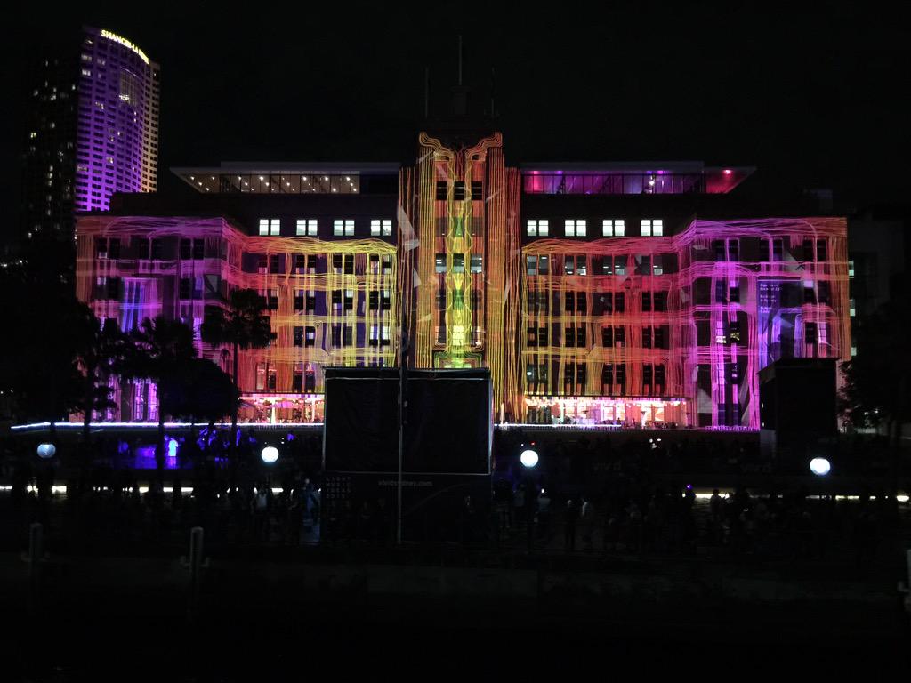 Santelli_Chong's tweet image. #vividsydney
