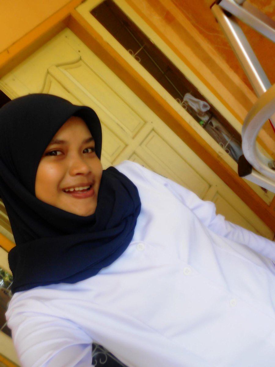 Vhy_unhie20's tweet photo. #anakes #poltekkes_mks http://t.co/kK8PZ63QqM