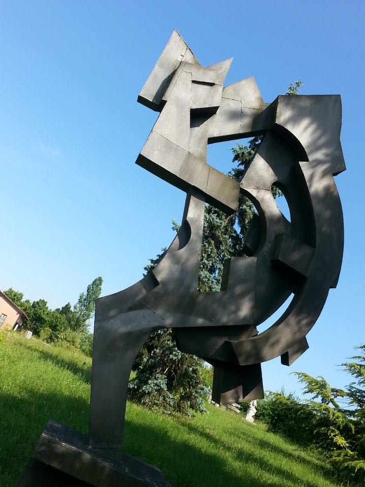 GinoFienga's tweet photo. Sviluppo di forma #fotografando #900SculturaItaliana #Mastroianni  @confineEdizioni @micfaenza @calaghironda http://t.co/S1kTbDTpgL