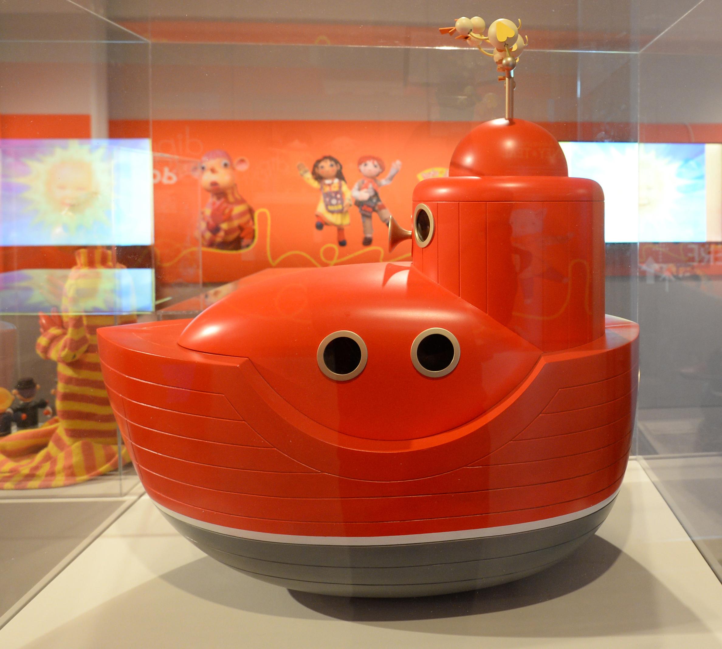 Twirlywoos toys big red boat 2025