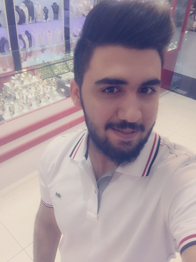 WochSaat's tweet photo. happy Day 😀 http://t.co/V5juPCviK9