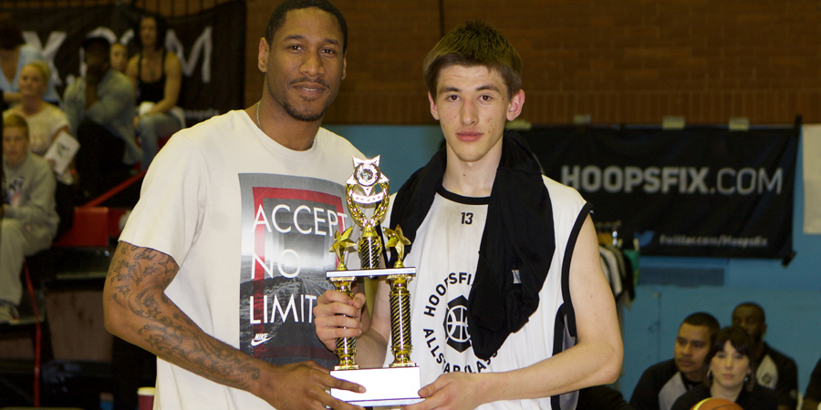 Hoopsfix's tweet photo. NEW VIDEO: Gedi Juozapaitis ('98) Picks Up U17 MVP at #HASC15 http://t.co/OpSsykyfdC http://t.co/7UCflPIxHI