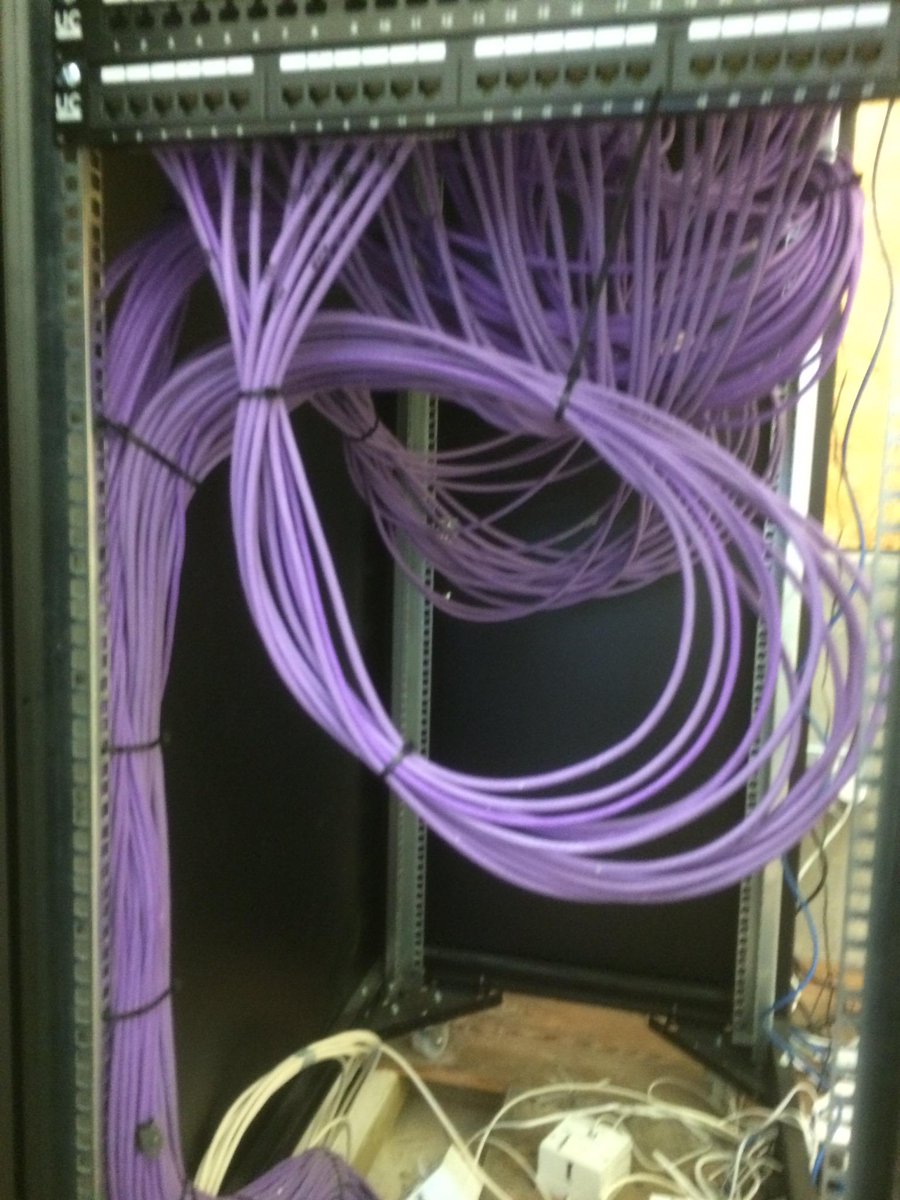 MacSupportUK's tweet image. #MacSupportUK Possibly the worst #EthernetCabling  job we have ever seen, required re termination of all cables.