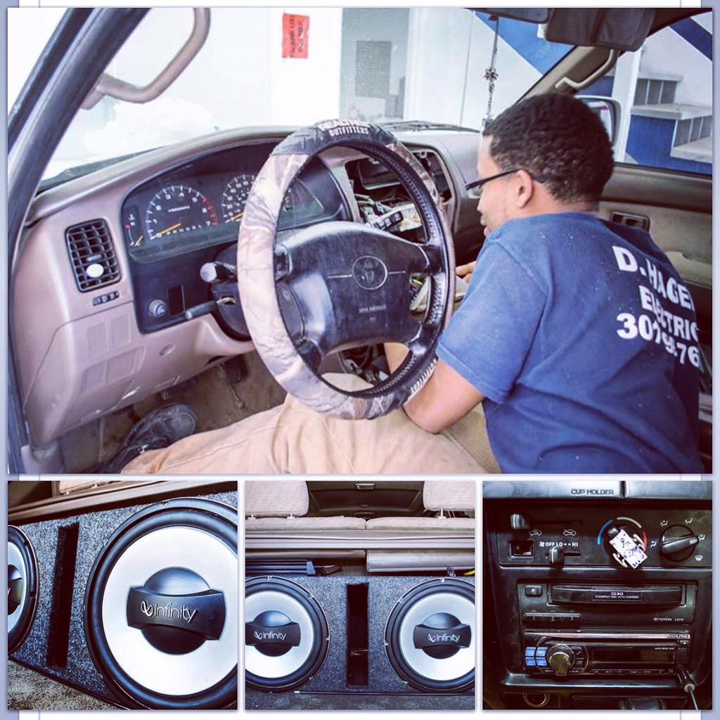 HawksNestMSprts's tweet photo. 97 4Runner fitted with an alpine single din, kicker amp and 2 12" infinity subwoofers with bass control knob. http://t.co/oYs18qxflT