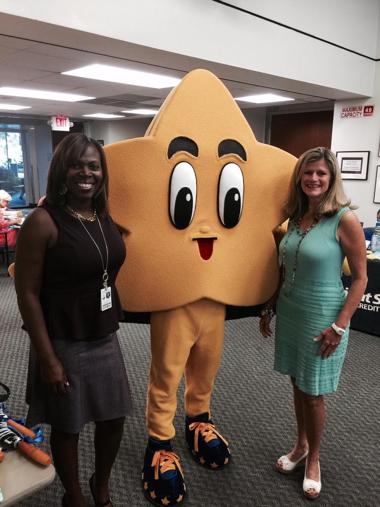 browardk12teach's tweet photo. Some of our @browardschools leaders @Principal_Dias @BrightStarCU #bcpswave http://t.co/qwmWzLKpfl
