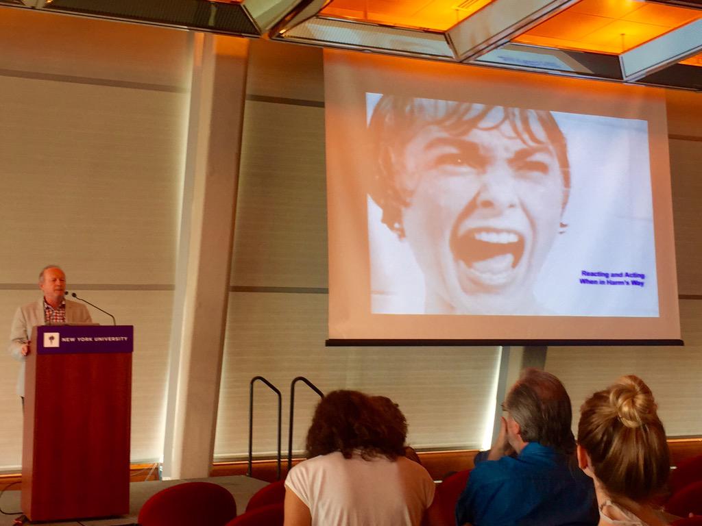 LeDouxScience's tweet image. @theamygdaloid and the understanding of the defense actions, #avoid or #freeze ? #AdvancesMemory