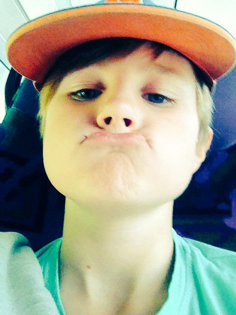 Noel29520557's tweet photo. Det här är statsministern 2050 http://t.co/TjIP5kna5G