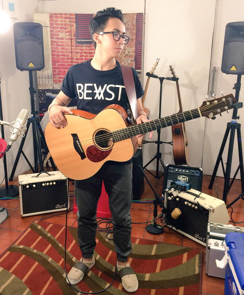ImaBEVST's tweet photo. Selamat jalan partner terbaik @guntursatria sudah menjadi bagian terindah bersama #BEVST #RIPGunturSatria http://t.co/8dQ1qxLKIE