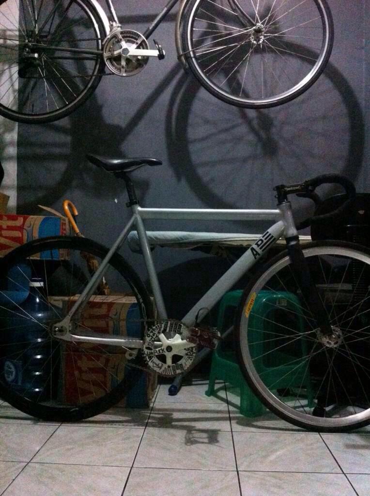 ramadhios's tweet photo. @bimaprashadana trade sama frameset pcolite sz54 mau ga bro? http://t.co/Ayuv7K5F82