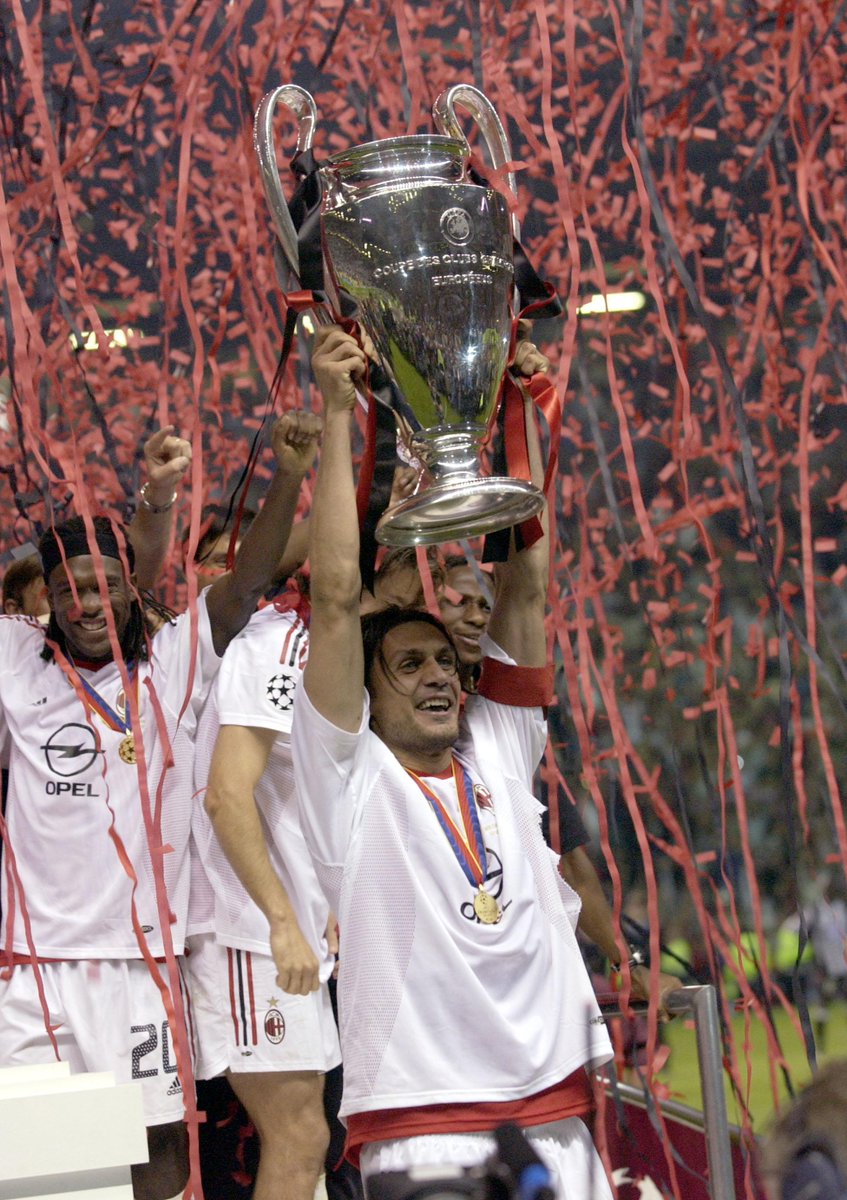 ChampionsLeague's tweet photo. Milan were crowned champions of Europe #OnThisDay in 2003 #UCLfinal http://t.co/lViPwnr6f0