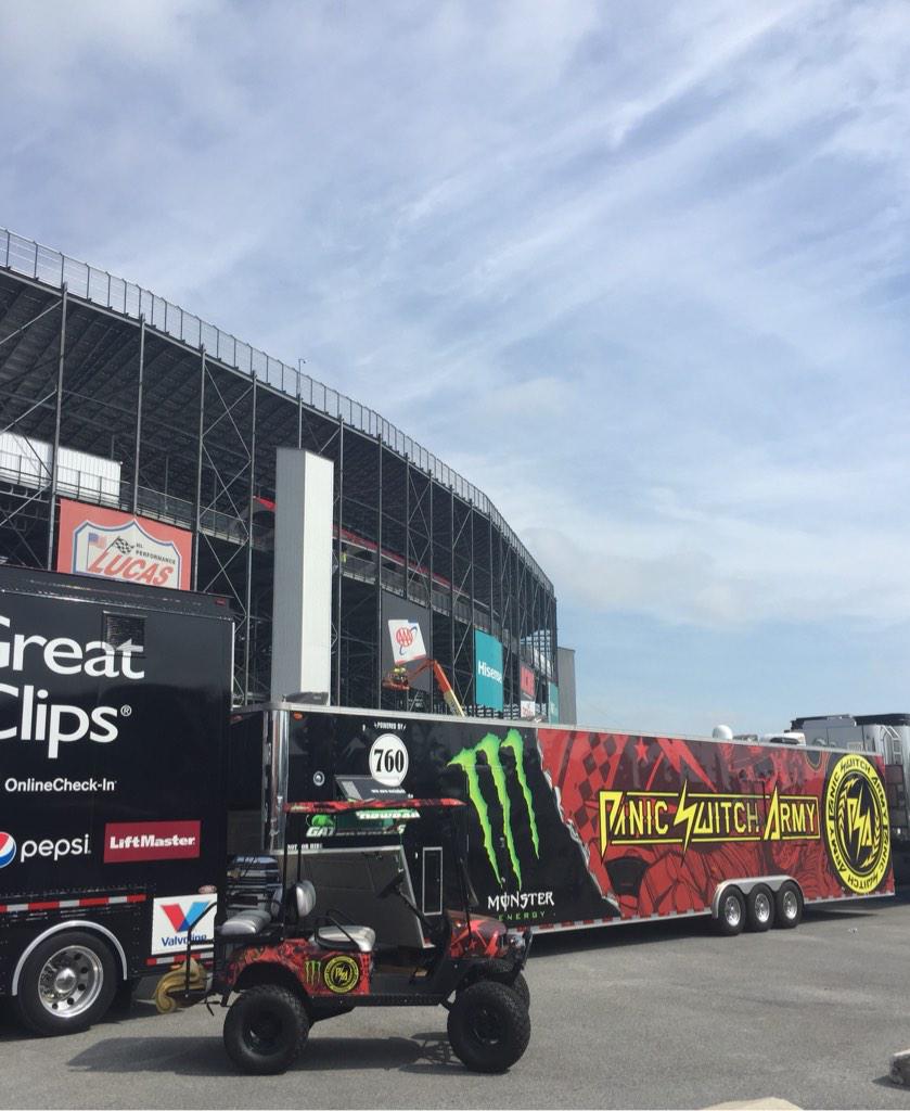 ★PANIC SWITCH ARMY★ tweet media