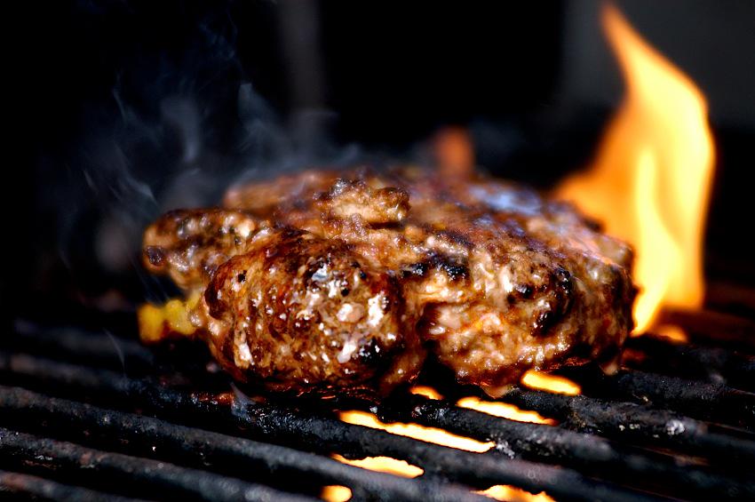 JVROLAMEATS's tweet photo. What's your favorite burger? #Beef #Bison #turkeyburger #veggiebuger We carrythem all! #NationalBurgerDay #burger http://t.co/pku8KNe83P