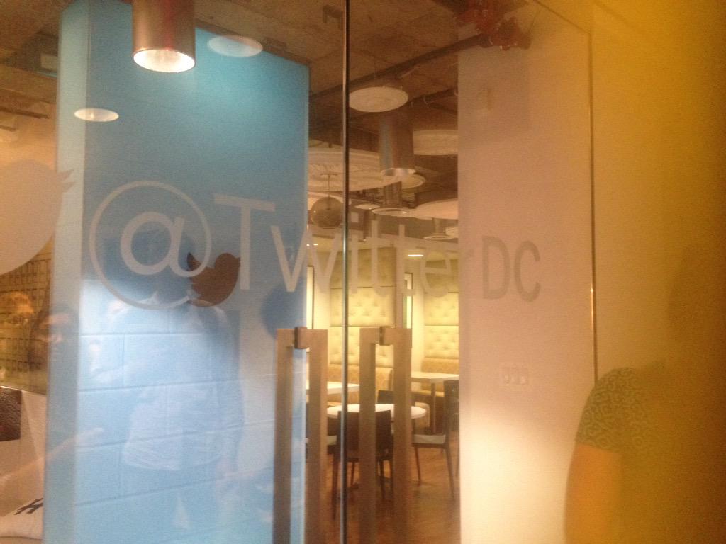 NJeducatedsmile's tweet photo. Currently at the Washington, DC Twitter office! http://t.co/SXEfzsj55S