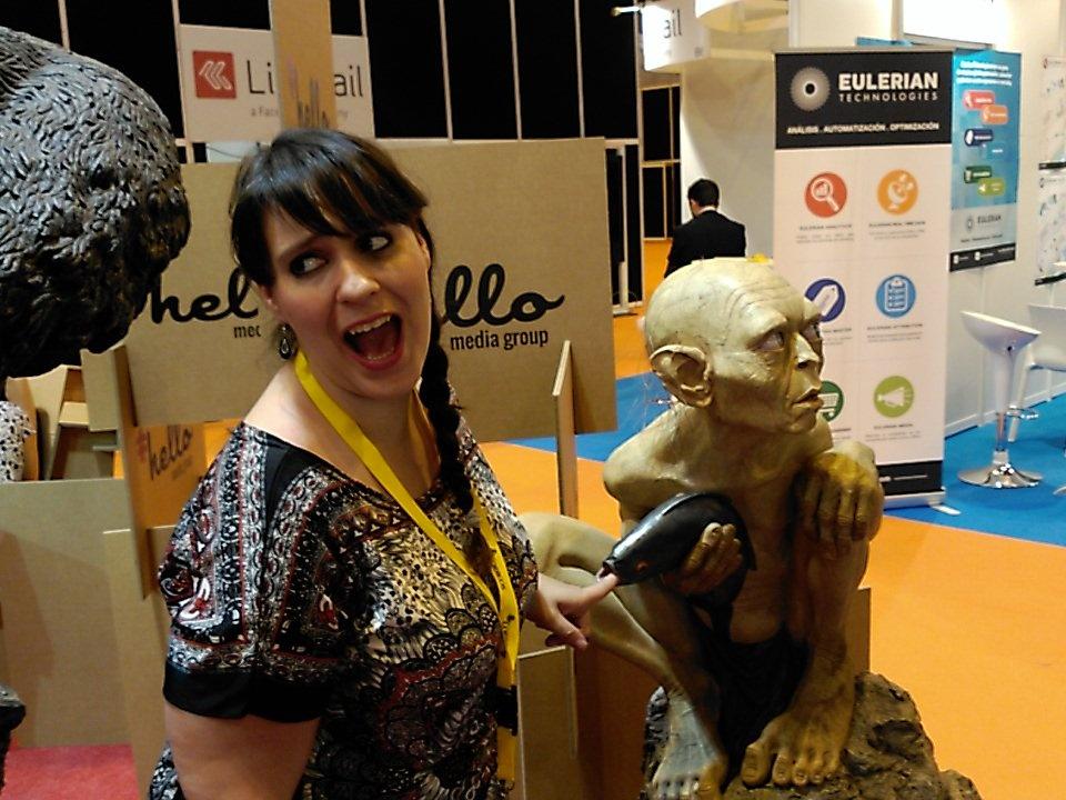 Amparo_C_Torrus's tweet photo. #mitesoro #hellower! Acabando #omexpo2015 http://t.co/6r1osjIyMY
