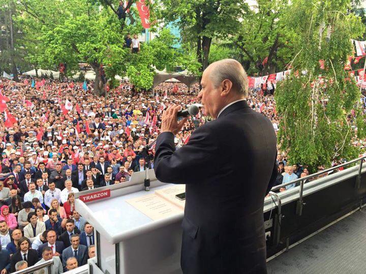 suatyilmazmhp's tweet photo. Selam olsun Karadeniz'in uşaklarına..! Selam olsun Türkiye'ye..! #MHPGELİYOR..! http://t.co/Q6UZvR3y4F