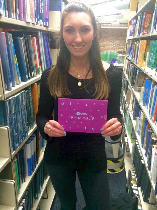 JocelynnHarley's tweet photo. Thank you @SpotifyUK #SpotifyWinner 😀🎉💚🎶 http://t.co/qETtL7V92N