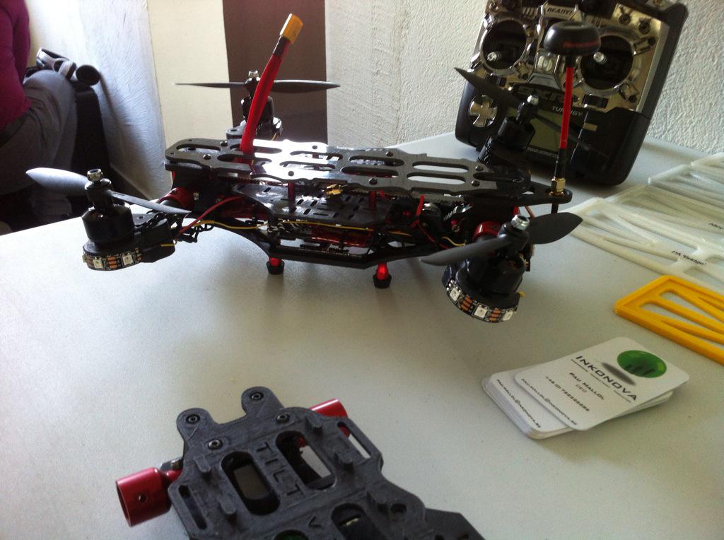 Tulay1000's tweet photo. The first 3D printed carbon fiber racing drone #TILT  #sthlm3dp http://t.co/1sA79NlEBv