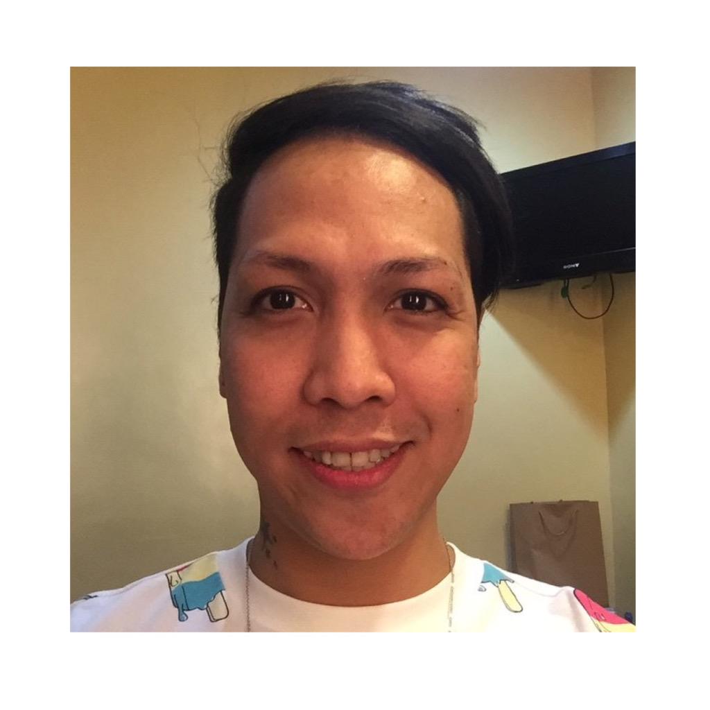 JuayongGrace's tweet photo. @vicegandako ang pogi mo po!! http://t.co/Jpnx1QepZ3