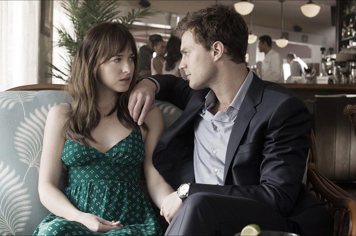 50ShadowsGrey's tweet photo. I'm excited to see [scene name] again! #GreyInterns http://t.co/KI9gLubxNg http://t.co/6FOrbwR1U3