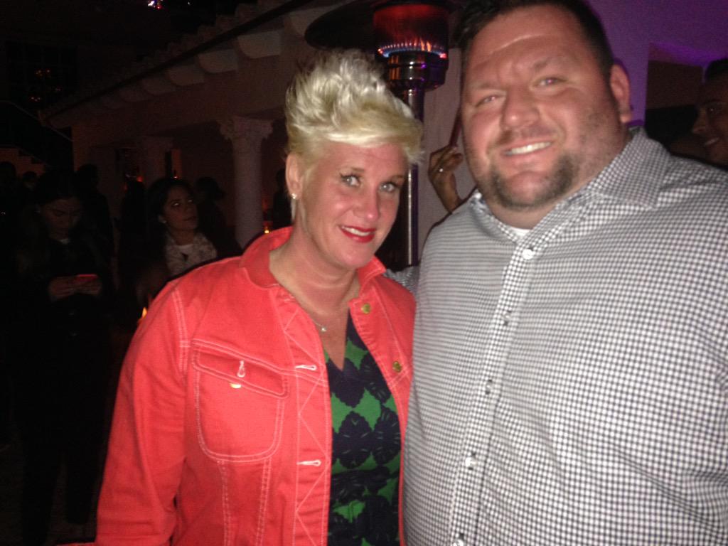 danieldelancey's tweet photo. @chefanneburrell  hey @GuyFieri Come down to the @TheLobsterTrap for the real cape cod experience !!  #gettrapt http://t.co/pGicnjasu3
