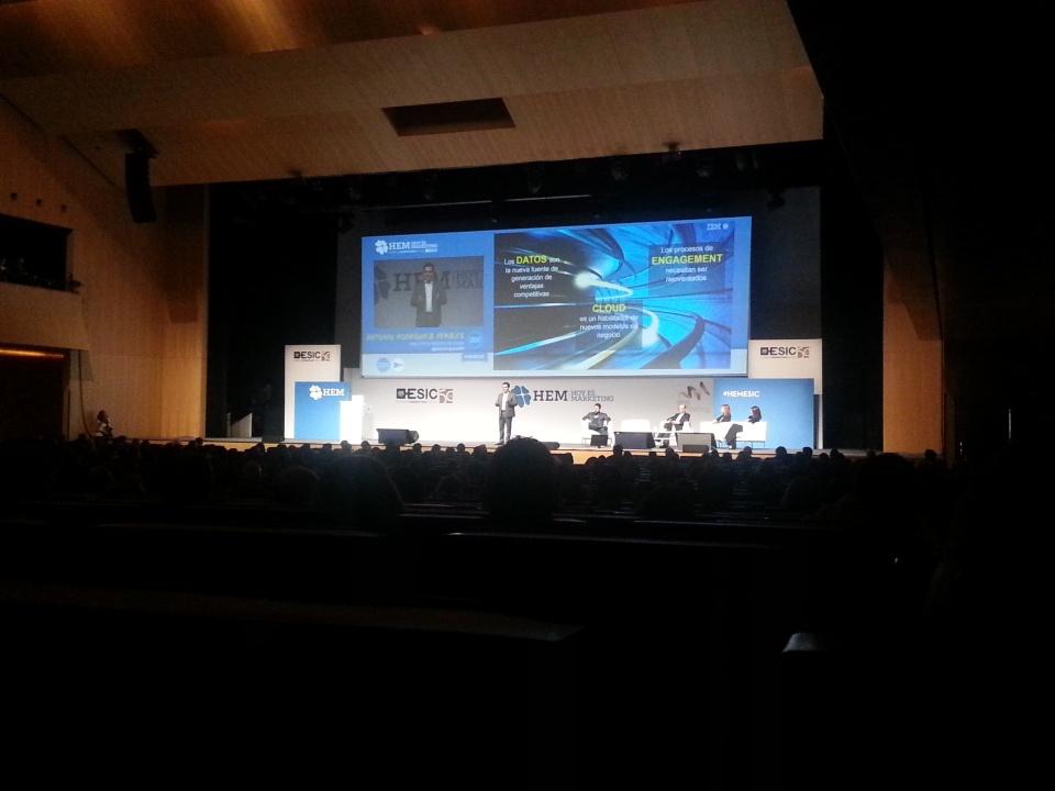 CuendeXperience's tweet photo. #Socialización #innovación #construirideas #tecnología  #internacionalización #cloud  @antoniorguezrguesIBM  #HEMESIC http://t.co/neUgUMEh9d
