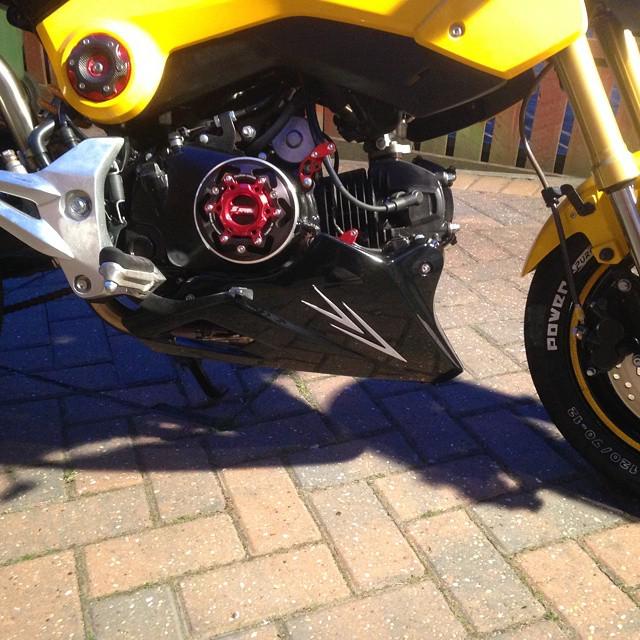 GromlinsUK's tweet photo. #gromlinsuk #hondamsx125 #gromtakeover #teamyellow #hondamsx #hondagrom125 #Finbro #bigbor… http://t.co/FYoxoLIvOd http://t.co/SPdw3TZdsP