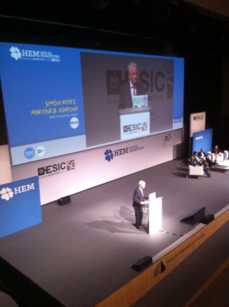 MarcAylln12's tweet photo. Cierra el acto el Director general de ESIC - Simón Reyes Martinez Cordova #HEMESIC @ESICEducation @EsicBarcelona http://t.co/LDTcAFV46g