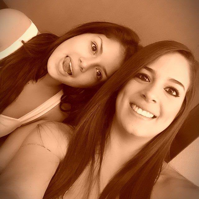 YeslyCombateFC's tweet photo. locuras con @stephronquillo5 hermosas chicas @YeslyCombate http://t.co/XA8qCYlqdA