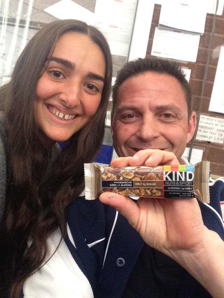 KindBar tweet media