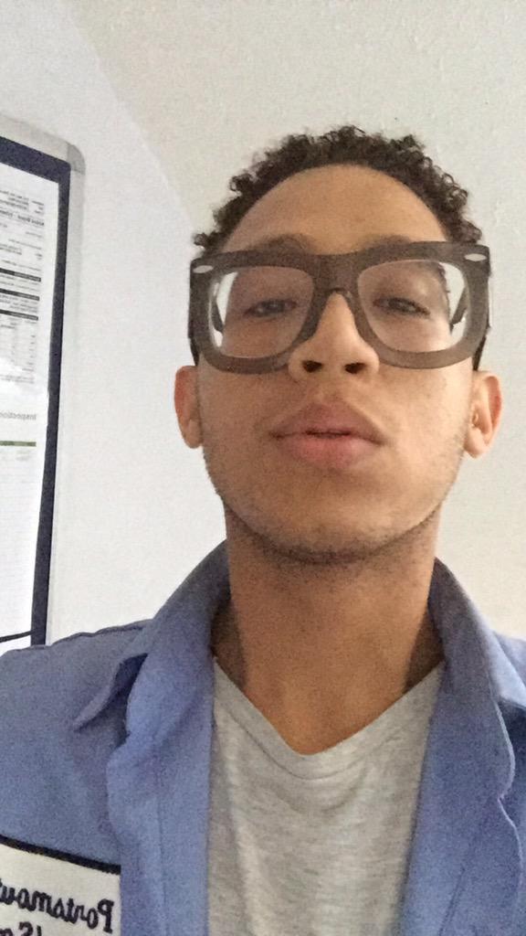 kalanbai's tweet image. my glow expired. #mattevibes