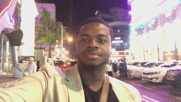 PTX_France's tweet photo. #PHOTO : Kevin après le show #ptxseo http://t.co/f8Ub0SQKOH