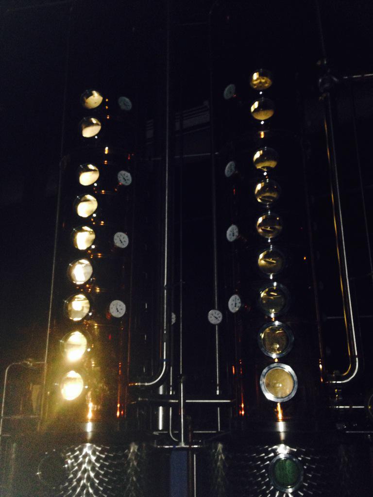 ironrootrob's tweet photo. @IronrootWhiskey Always enjoy the how peaceful it is to distill at night #runningdark #graintoglass #ironrootrepublic http://t.co/Rb6h4cECSx