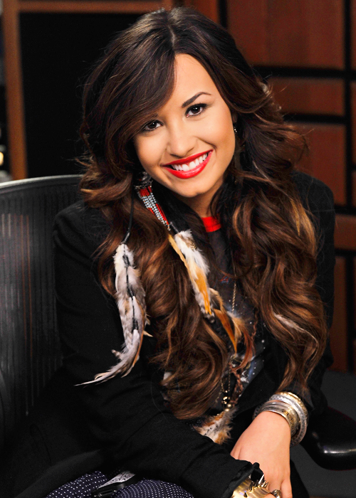 DLVoteStats's tweet image. Rihanna: 149,912
Demi: 80,040
Ariana:47,727
#TeenChoice #ChoiceFemaleArtist Demi Lovato