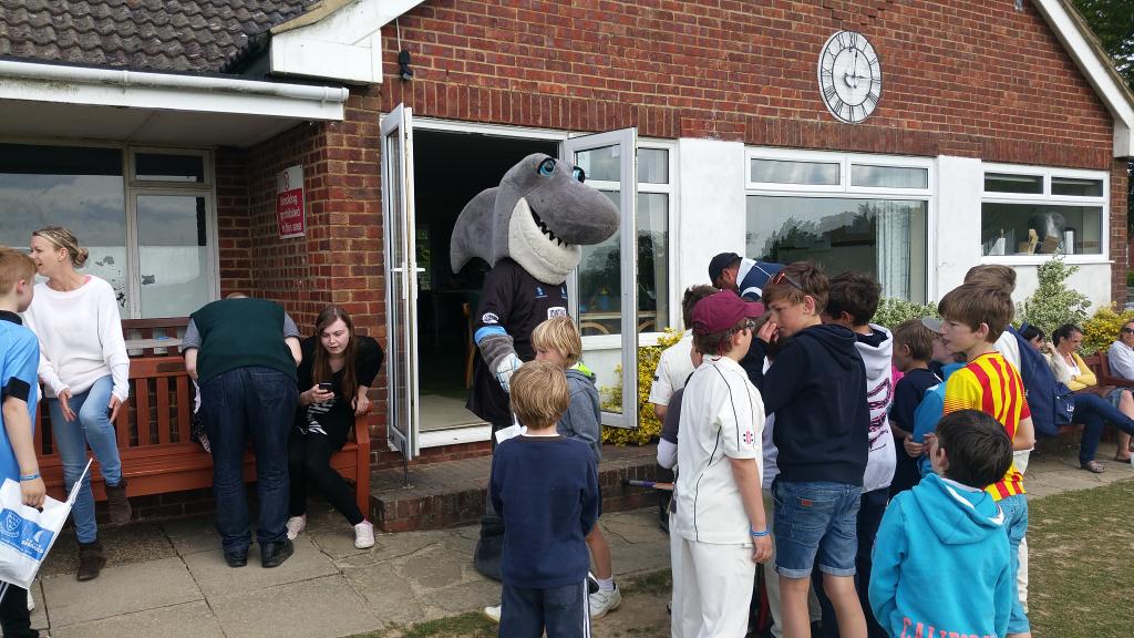 Priory_Ads's tweet photo. @SussexCB  @SussexCITC great day coaching at Heathfield Park Cricket club #sussexcricketroadshow http://t.co/HqOr69b5uK